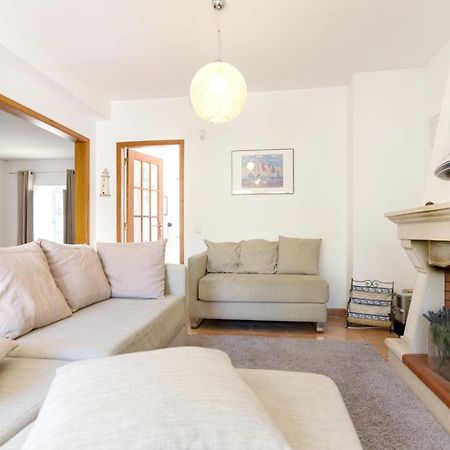 Charming House In Vilamoura With Shared Pool Buitenkant foto