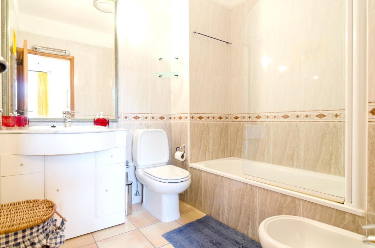Charming House In Vilamoura With Shared Pool Buitenkant foto